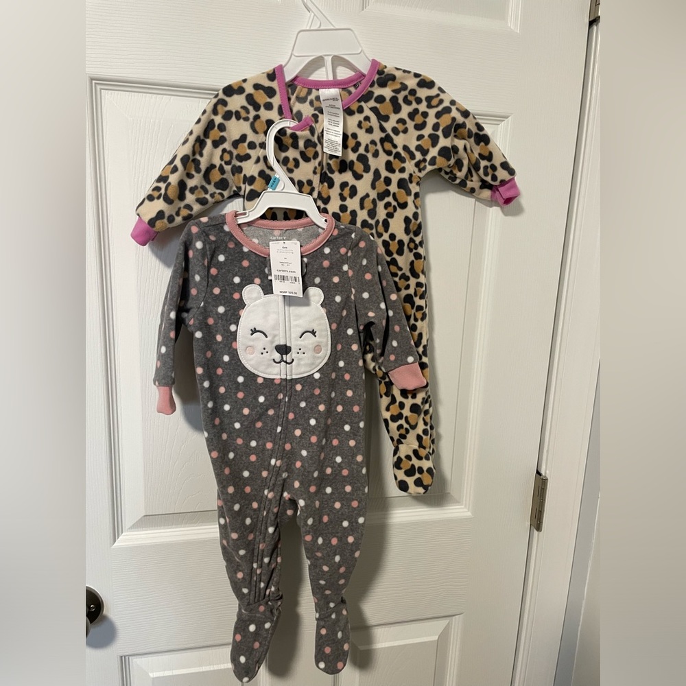 Carters Baby girls sleepers 2 one piece‎ soft 3-6 month zip up NEW with tag